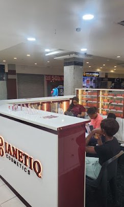janetiq store